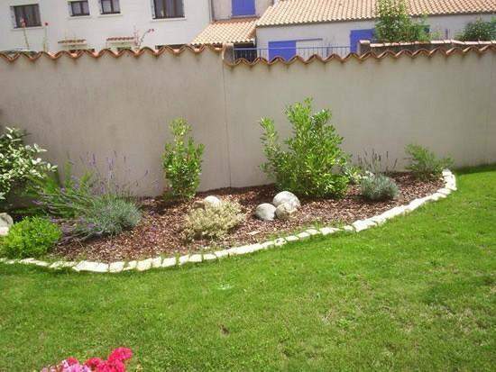 Entretien d'espace vert, scarification pelouse La Rochelle